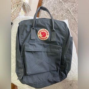KÅNKEN backpack